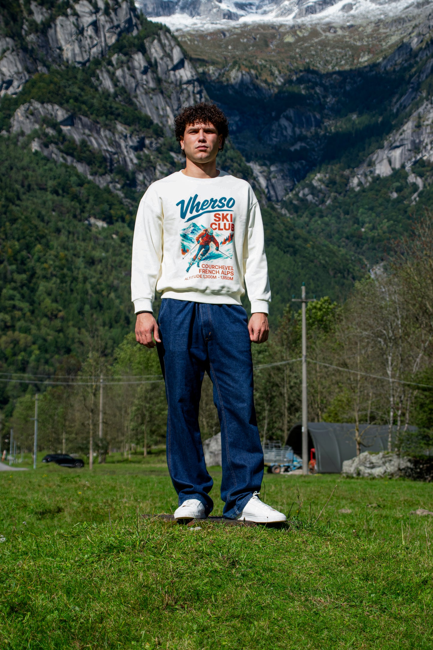 VHERSO COURCHEVEL SKI CLUB SWEATSHIRT