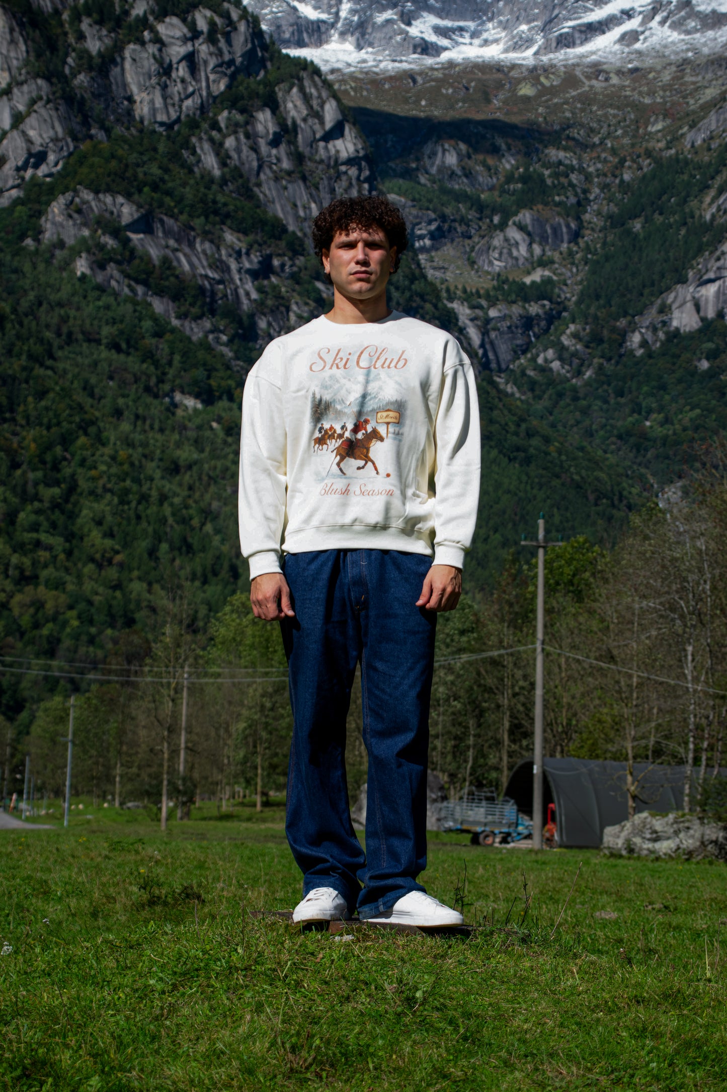 VHERSO SKI CLUB BLUSH SEASON SWEATSHIRT