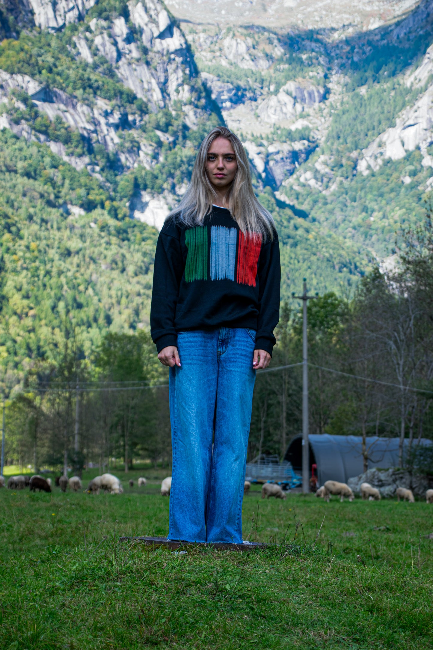 VHERSO CORTINA SKI CLUB SWEATSHIRT