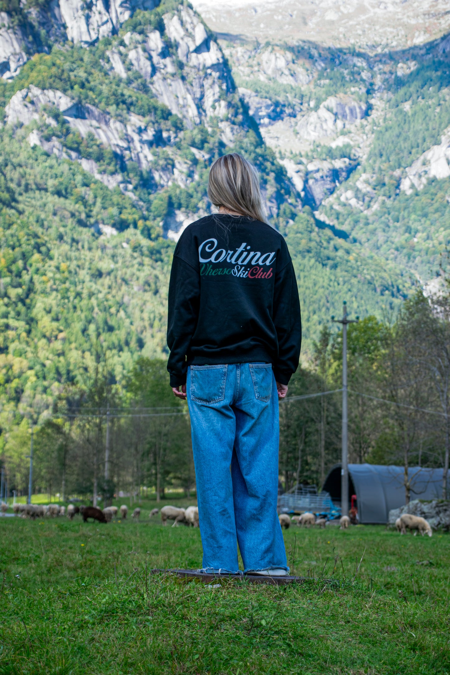 VHERSO CORTINA SKI CLUB SWEATSHIRT