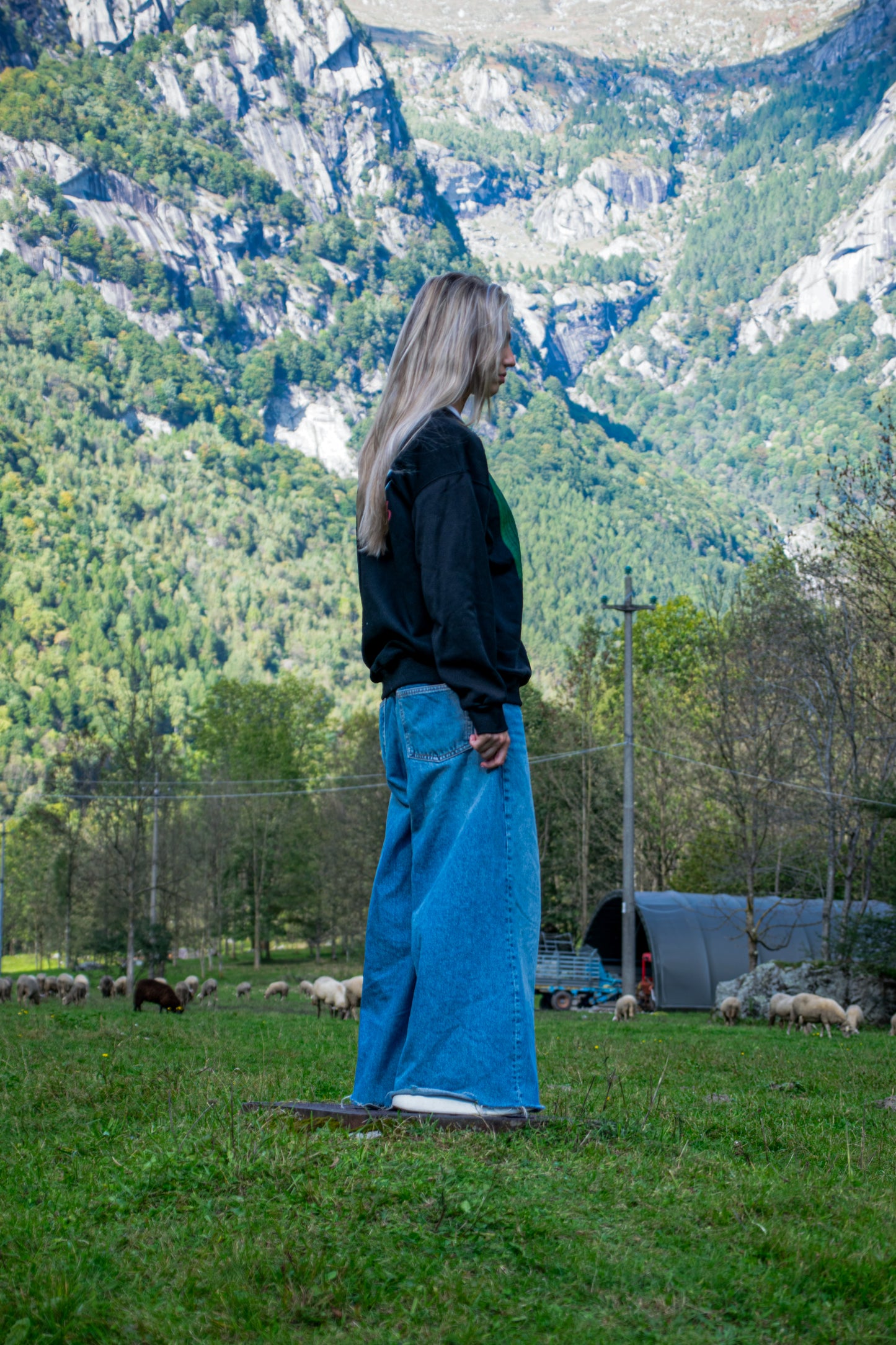 VHERSO CORTINA SKI CLUB SWEATSHIRT